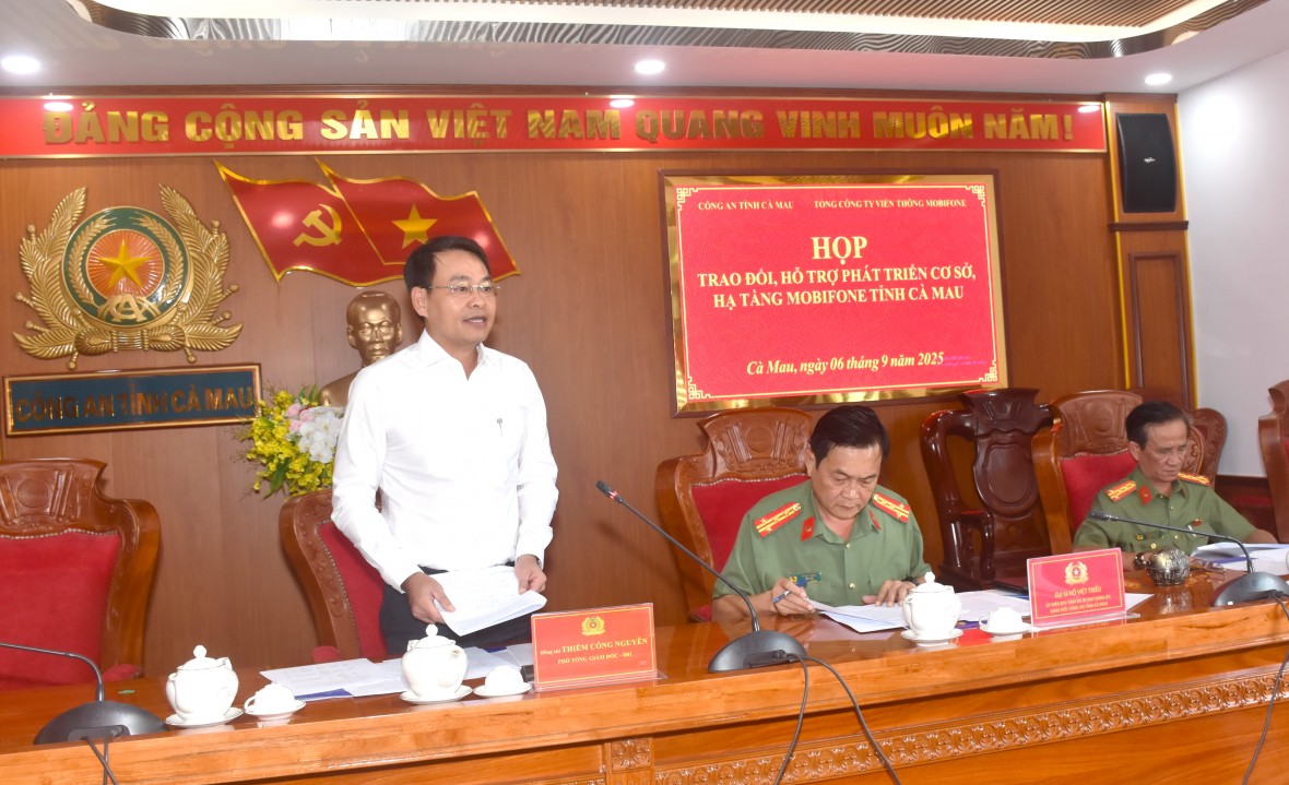 Công an tỉnh Cà Mau tăng cường hợp tác với MobiFone phát triển hạ tầng viễn thông