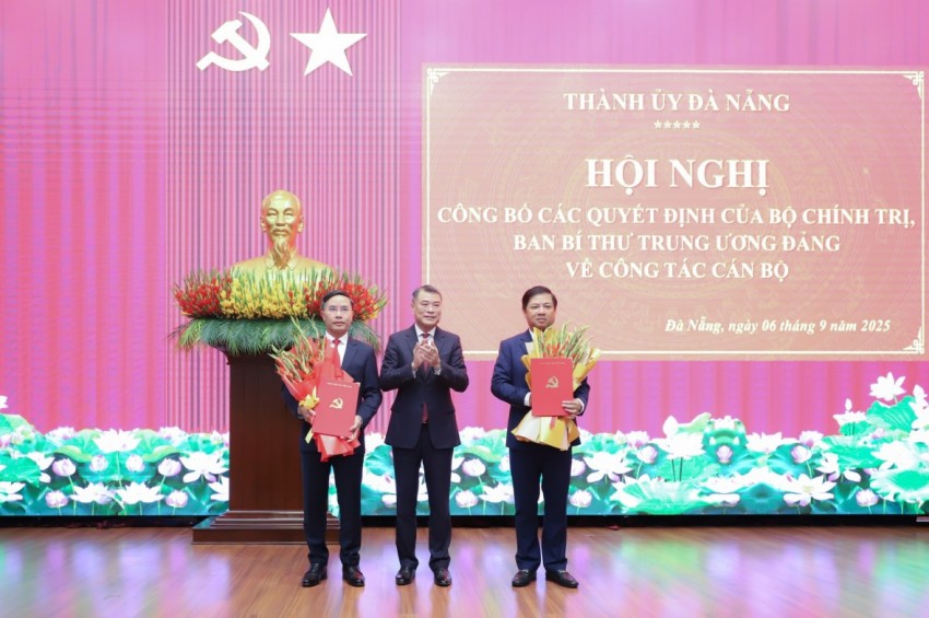  Ủy viên Bộ Chính trị, Bí thư Trung ương Đảng, Trưởng ban Tổ chức Trung ương Lê Minh Hưng