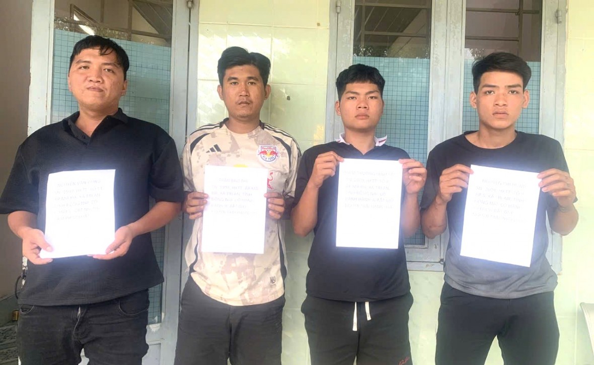 Các đối tượng bị bắt giữ. (Ảnh: CAĐN) Các đối tượng bị bắt giữ. (Ảnh: CAĐN)