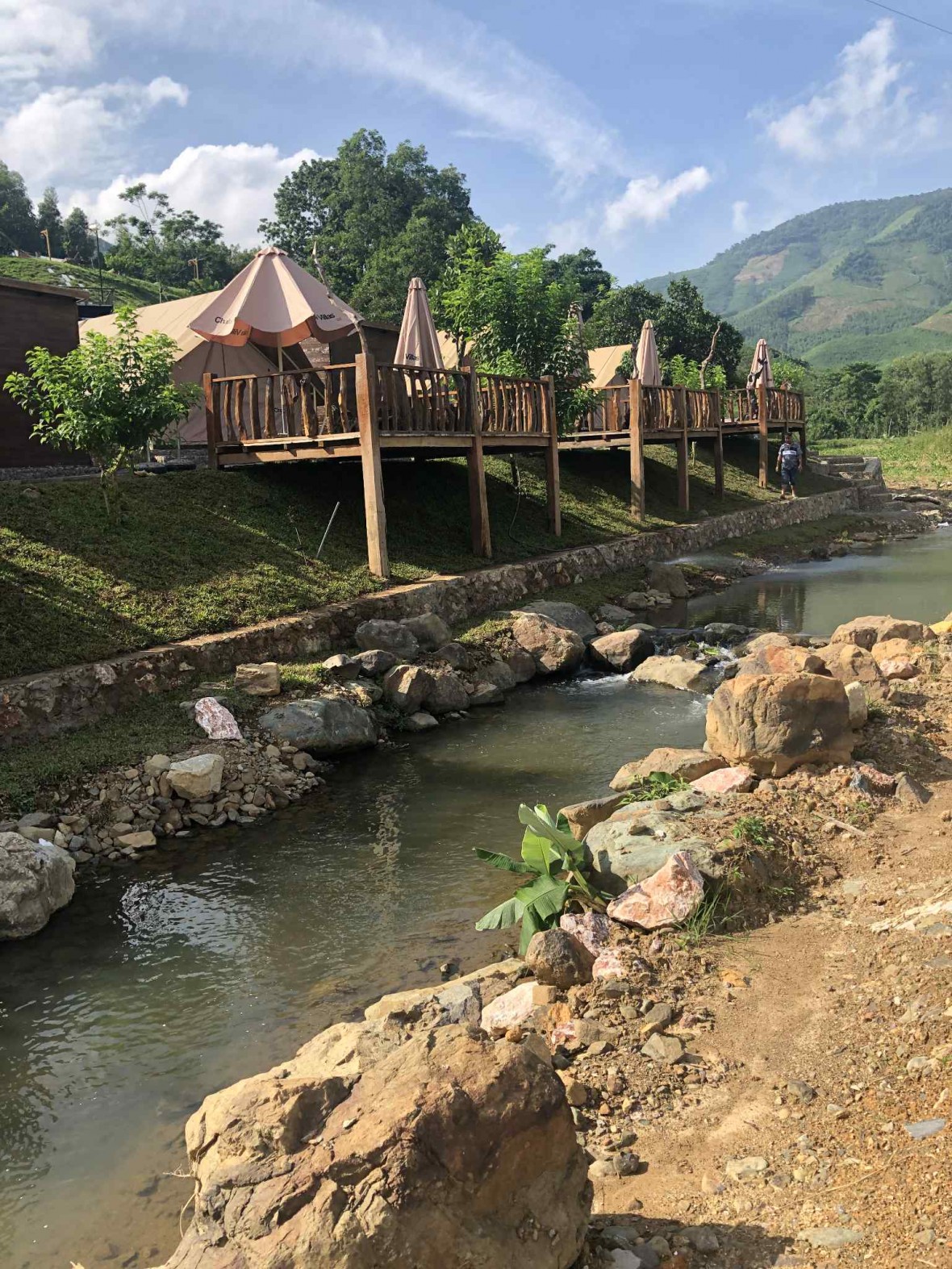 Vụ 1ha đất rừng sản xuất bị hô biến thành khu du lịch ở Phú Thọ: Buộc khôi phục lại tình trạng ban đầu của đất trước khi vi phạm Vụ 1ha đất rừng sản xuất bị hô biến thành khu du lịch ở Phú Thọ: Buộc khôi phục lại tình trạng ban đầu của đất trước khi vi phạm