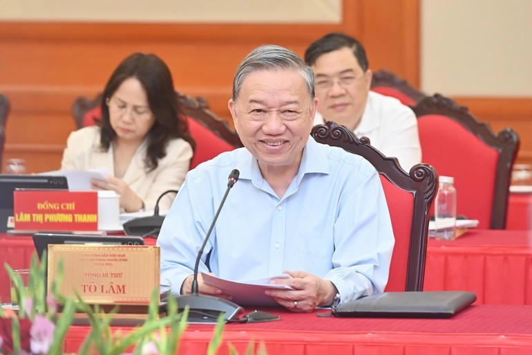 Bộ Chính trị làm việc với Ban Thường vụ Đảng ủy Chính phủ