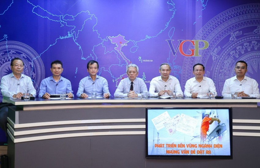 Lãnh đạo Tập đoàn EVN lý giải về nguyên nhân tiền điện tăng đột biến