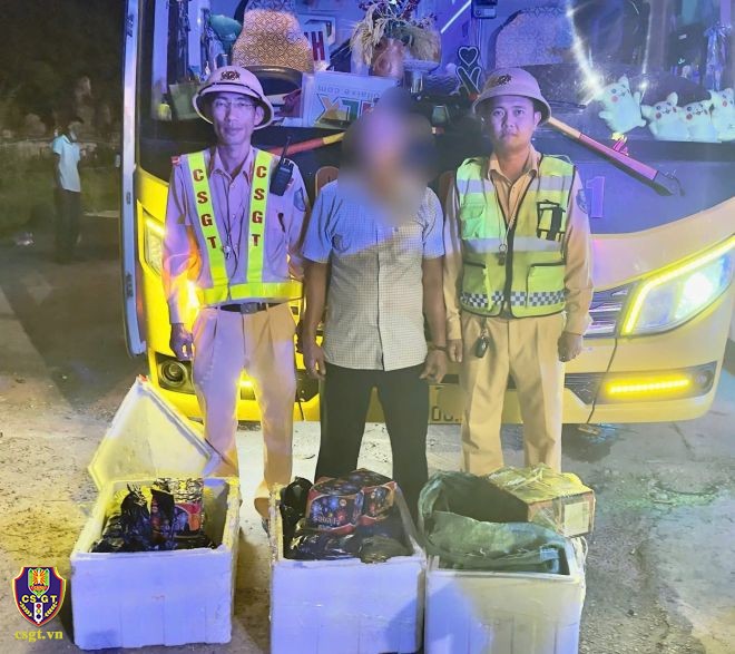 CSGT Quảng Trị liên tiếp phát hiện các vụ vi phạm pháp luật trên tuyến Quốc lộ 9 và 1A