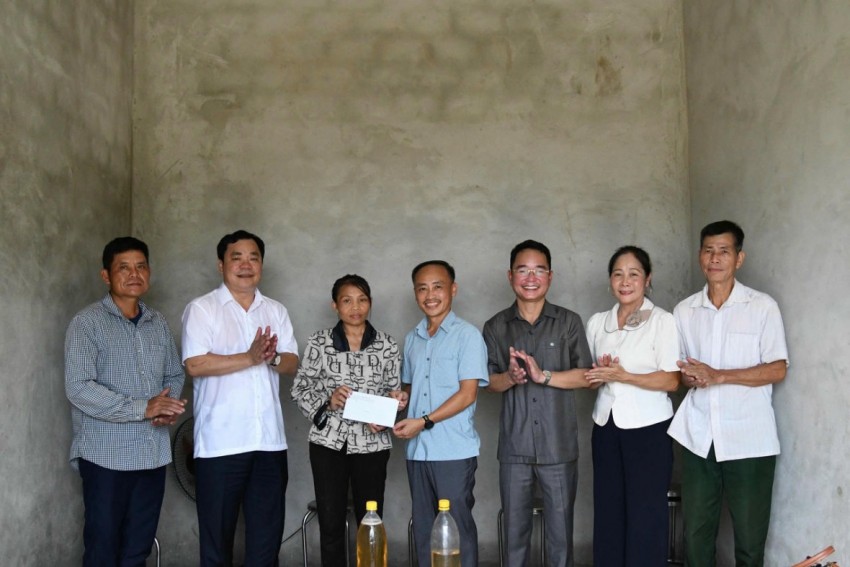 Báo Pháp luật Việt Nam chung tay xây mái ấm tại Phú Thọ