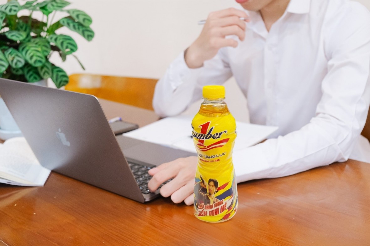 Với nhiều người trẻ, ngoài sự nỗ lực thì việc tiếp năng lượng để duy trì sự tỉnh táo, tiếp lửa đam mê là yếu tố quan trọng để hướng tới thành công.