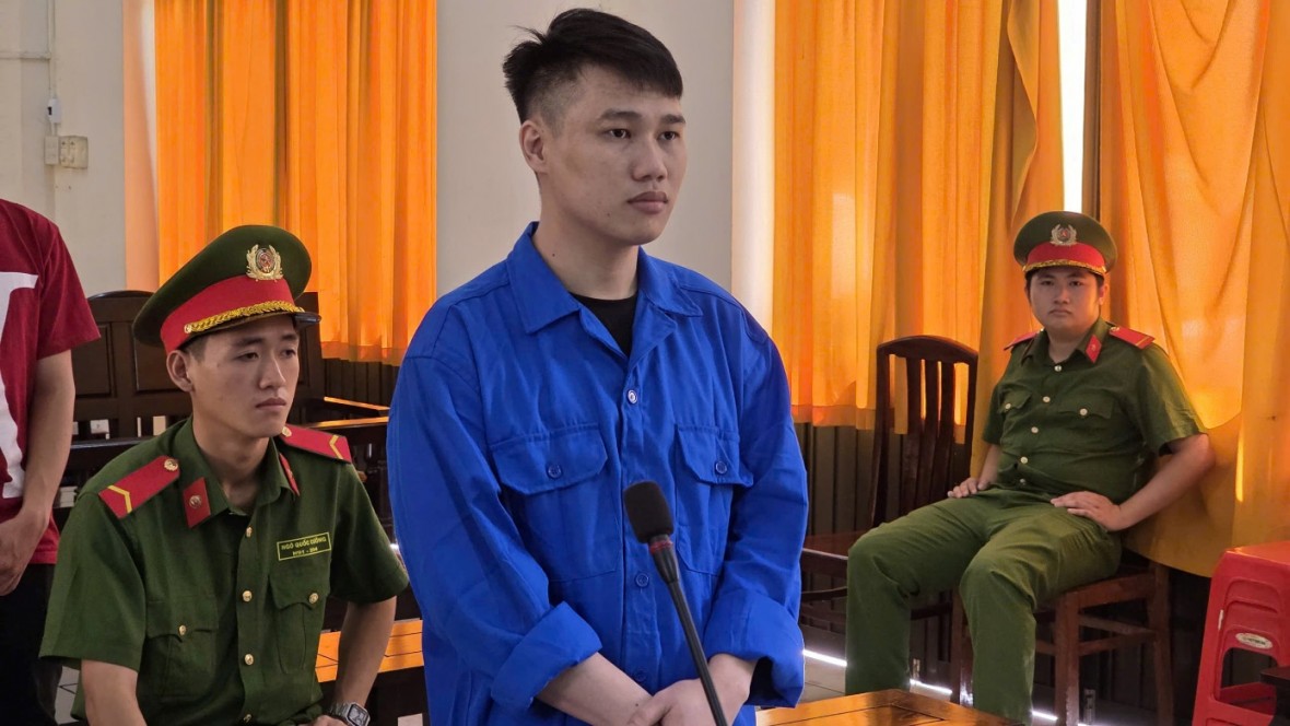 Lãnh 9 năm tù vì đâm bạn nhậu trọng thương