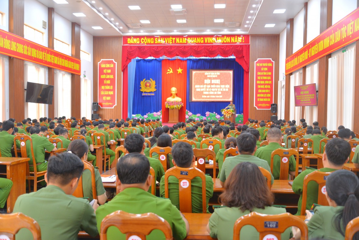 Công an Cà Mau đẩy mạnh thực hiện Nghị quyết 57 và Đề án 06