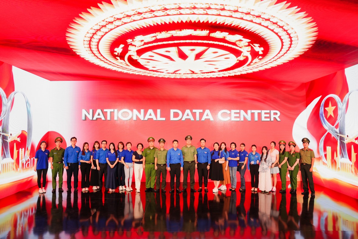 Sôi nổi sinh hoạt chính trị của tuổi trẻ ngành Tài chính Sôi nổi sinh hoạt chính trị của tuổi trẻ ngành Tài chính