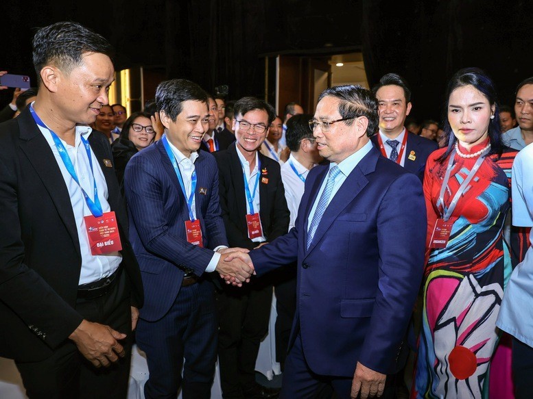 Thủ tướng: Các doanh nhân phải có tầm nhìn xa, trông rộng, nghĩ sâu, làm lớn Thủ tướng: Các doanh nhân phải có tầm nhìn xa, trông rộng, nghĩ sâu, làm lớn