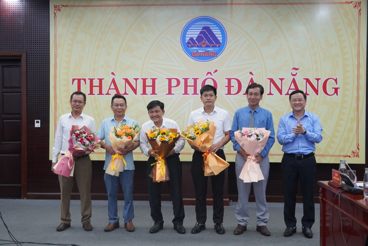 Một trong các viên chức được tăng cường về xã. (Ảnh: UBND TP Đà Nẵng)