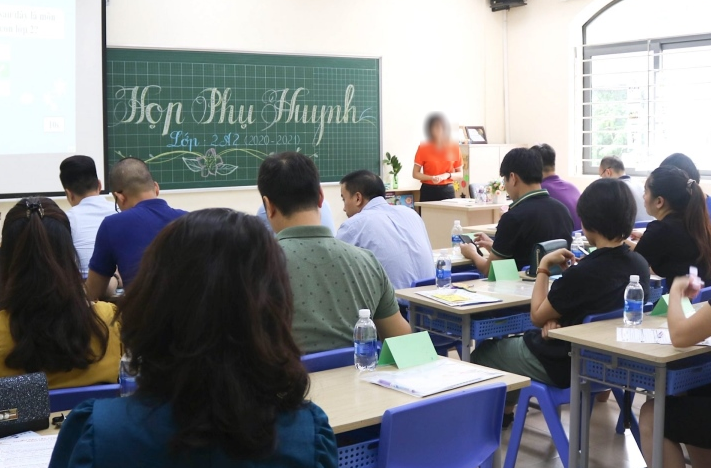 Câu chuyện thu, chi đầu năm học: Những khoản thu kỳ lạ được mượn danh tinh thần tự nguyện