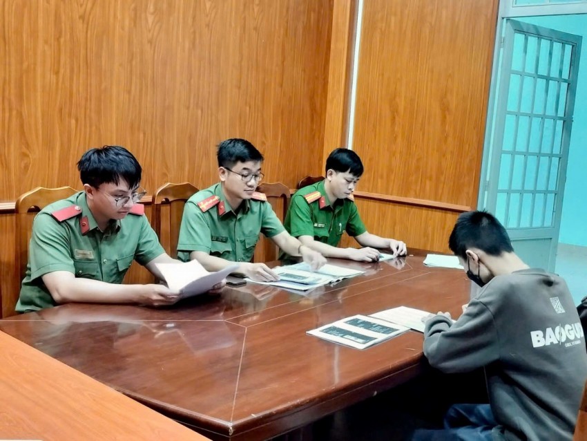 Bán tài khoản game, điểm game trên mạng, nam thanh niên bị Công an Đồng Nai xử phạt 2,5 triệu đồng