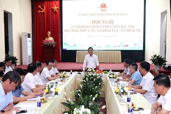 Lãnh đạo tỉnh Ninh Bình lắng nghe và giải quyết vướng mắc tại một số xã phường