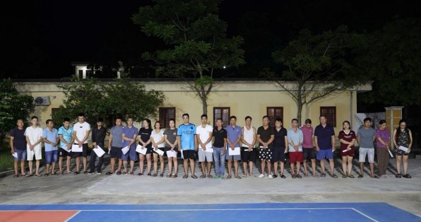 26 đối tượng tổ chức đánh bạc và đánh bạc bị tạm giữ 26 đối tượng tổ chức đánh bạc và đánh bạc bị tạm giữ