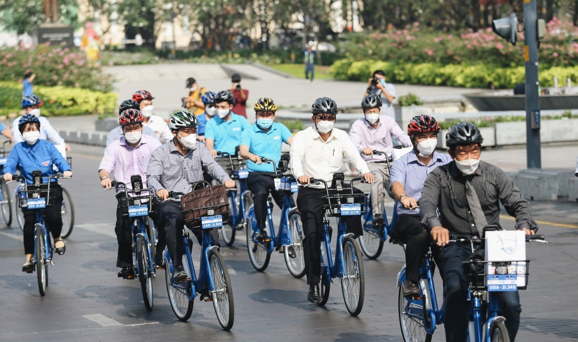 TP.HCM sắp làm làn đường ưu tiên cho xe đạp. Ảnh: Dân Việt