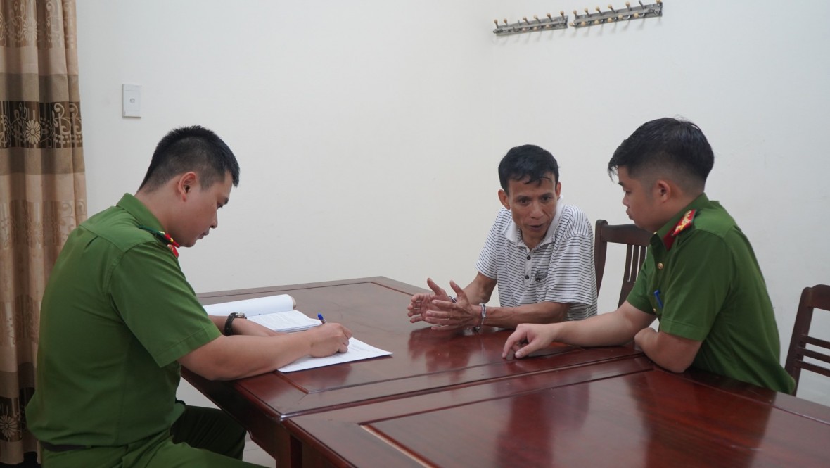 Cơ quan Cảnh sát điều tra lấy lời khai đối tượng Nguyễn Văn Trường.