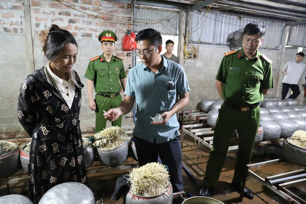 Hà Tĩnh: Phát hiện cơ sở dùng