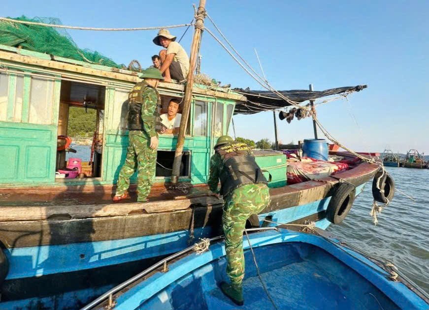 Biên phòng Quảng Ninh căng mình ứng phó bão số 9 trên biển và biên giới