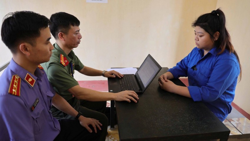 Khởi tố nữ 9X lừa đảo chiếm đoạt tài sản từ việc bán hàng trên mạng Khởi tố nữ 9X lừa đảo chiếm đoạt tài sản từ việc bán hàng trên mạng