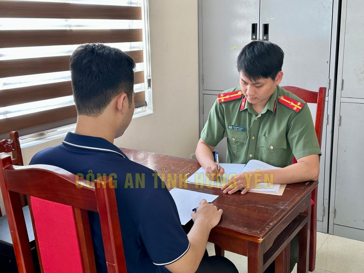 Cơ quan công an làm việc với đối tượng