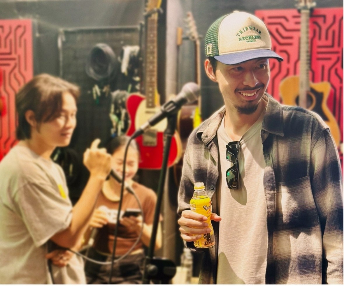 Thành công không đến từ may mắn, mà đến từ sự bền bỉ. Number 1 và Đen chính là minh chứng cho tinh thần đó. Hãy bền bỉ với đam mê, Number 1 luôn đồng hành, tiếp năng lượng cho bạn trên hành trình trở thành phiên bản tốt hơn của chính mình.