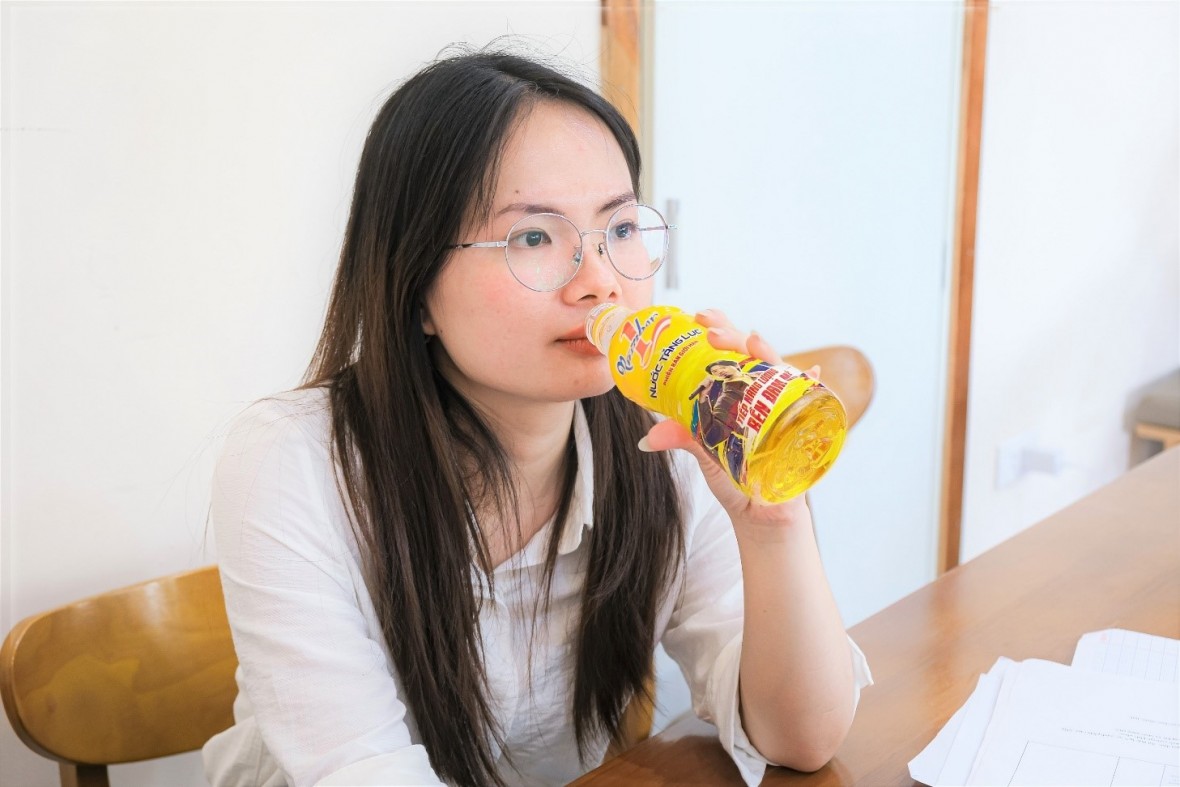 Nhiều bạn trẻ hào hứng với phiên bản giới hạn của Number 1 và Đen.