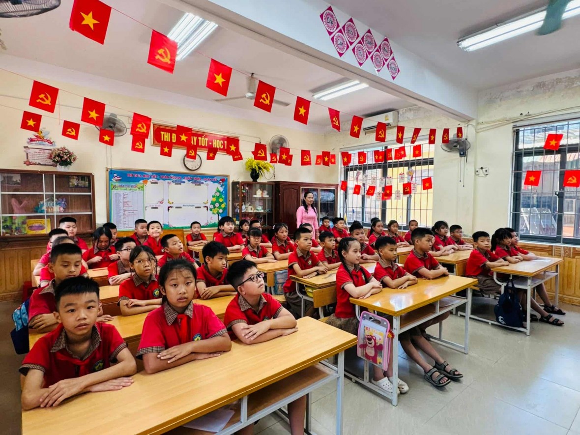 Giờ học của học sinh trường Tiểu học Cửa Nam 1 phường Thành Vinh, tỉnh Nghệ An.