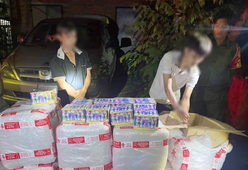 Đồng Nai: Bắt đối tượng buôn bán gần 600kg pháo hoa nổ trái phép