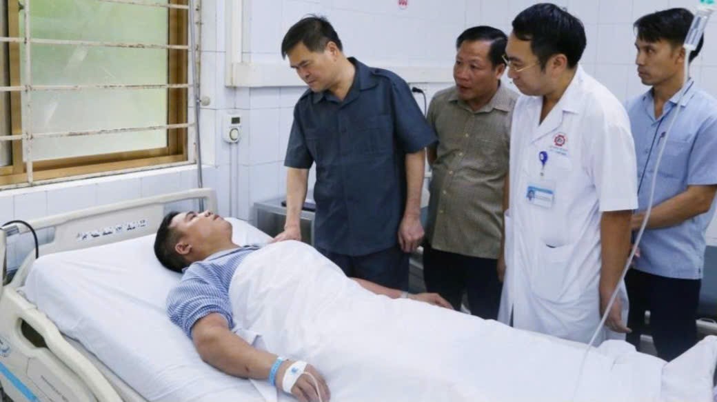 Quảng Ninh thăm hỏi, hỗ trợ gia đình công nhân gặp nạn tại mỏ than Dương Huy