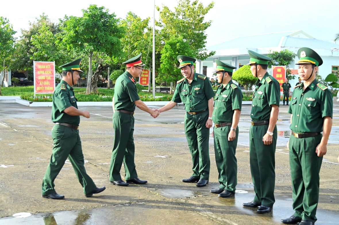 Bộ Tổng Tham mưu kiểm tra công tác huấn luyện, kỷ luật tại các đơn vị quân đội ở Cà Mau