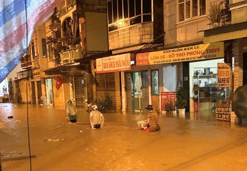 Hơn 600 ngôi nhà của người dân Lào Cai bị ảnh hưởng bởi lũ