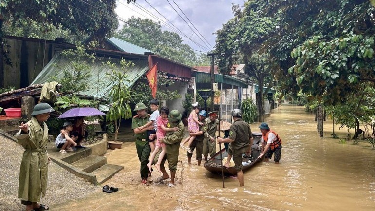 Bộ Y tế khuyến cáo nguy cơ bùng phát dịch bệnh sau mưa lũ