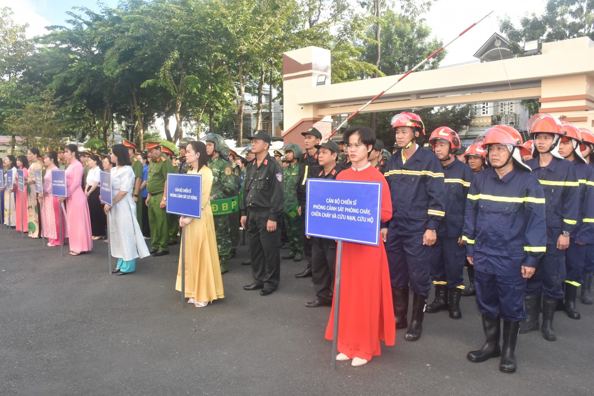 Đẩy mạnh phong trào toàn dân bảo vệ an ninh Tổ quốc, gắn với phòng cháy chữa cháy ở Cà Mau