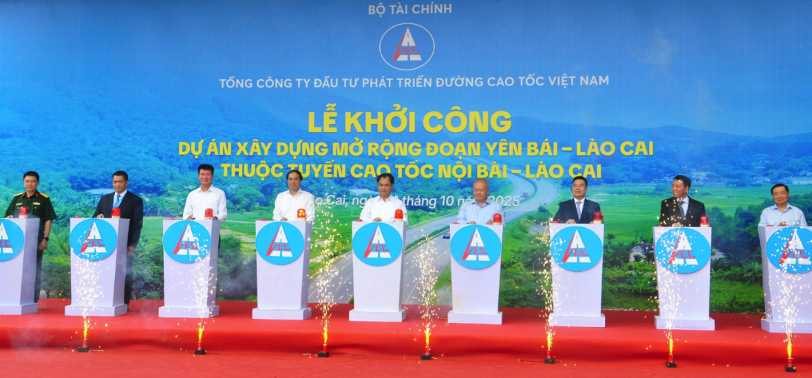 Khởi công xây dựng dự án mở rộng cao tốc đoạn Yên Bái - Lào Cai Khởi công xây dựng dự án mở rộng cao tốc đoạn Yên Bái - Lào Cai