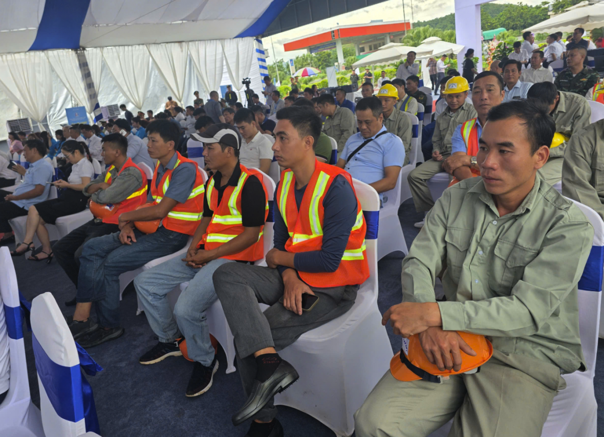 Khởi công xây dựng dự án mở rộng cao tốc đoạn Yên Bái - Lào Cai Khởi công xây dựng dự án mở rộng cao tốc đoạn Yên Bái - Lào Cai