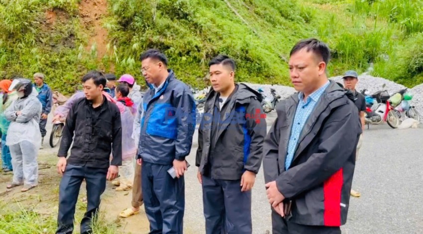 Đang đi làm nương, người đàn ông ở Tuyên Quang bị đất đá vùi lấp Đang đi làm nương, người đàn ông ở Tuyên Quang bị đất đá vùi lấp