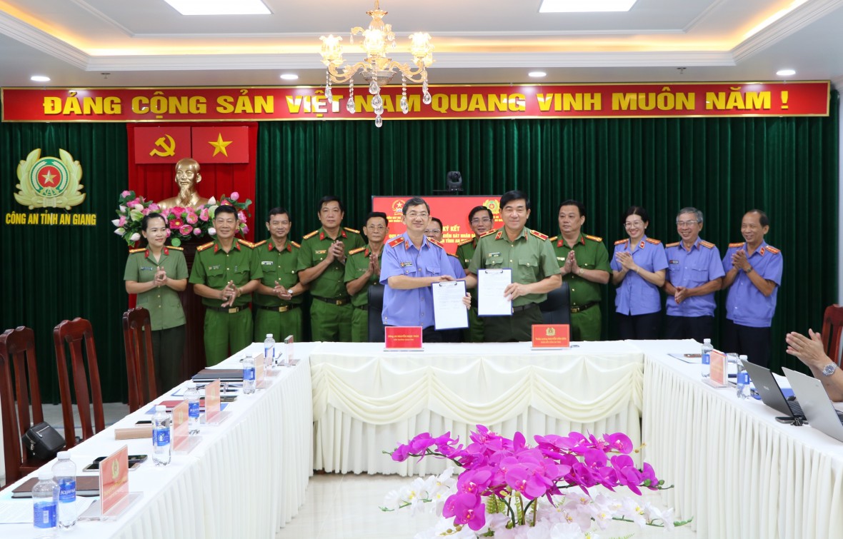 Ký kết Quy chế phối hợp trong công tác tạm giữ, tạm giam và thi hành án hình sự