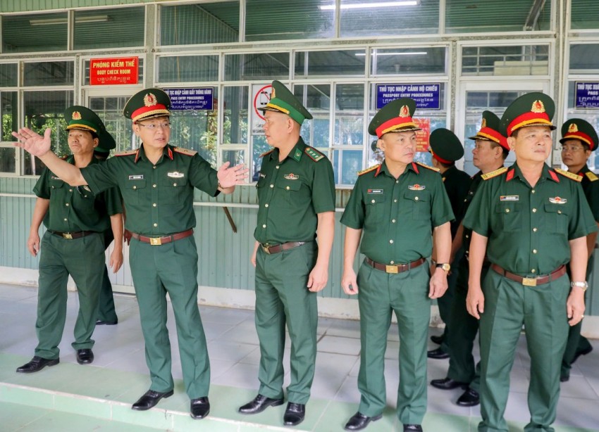 Đoàn công tác Bộ Tổng Tham mưu kiểm tra tại Đồn Biên phòng Cửa khẩu Mỹ Quý Tây