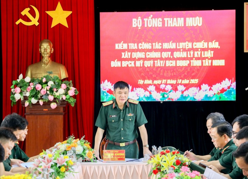 Đoàn công tác Bộ Tổng Tham mưu kiểm tra tại Đồn Biên phòng Cửa khẩu Mỹ Quý Tây