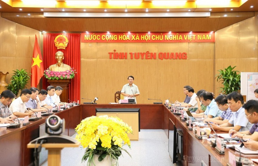 Tuyên Quang tạm dừng mọi cuộc họp, huy động toàn lực giúp dân sau mưa lũ