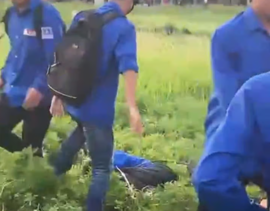 Bức xúc trước sự việc nam sinh lớp 11 bị đánh hội đồng tại Hải Phòng