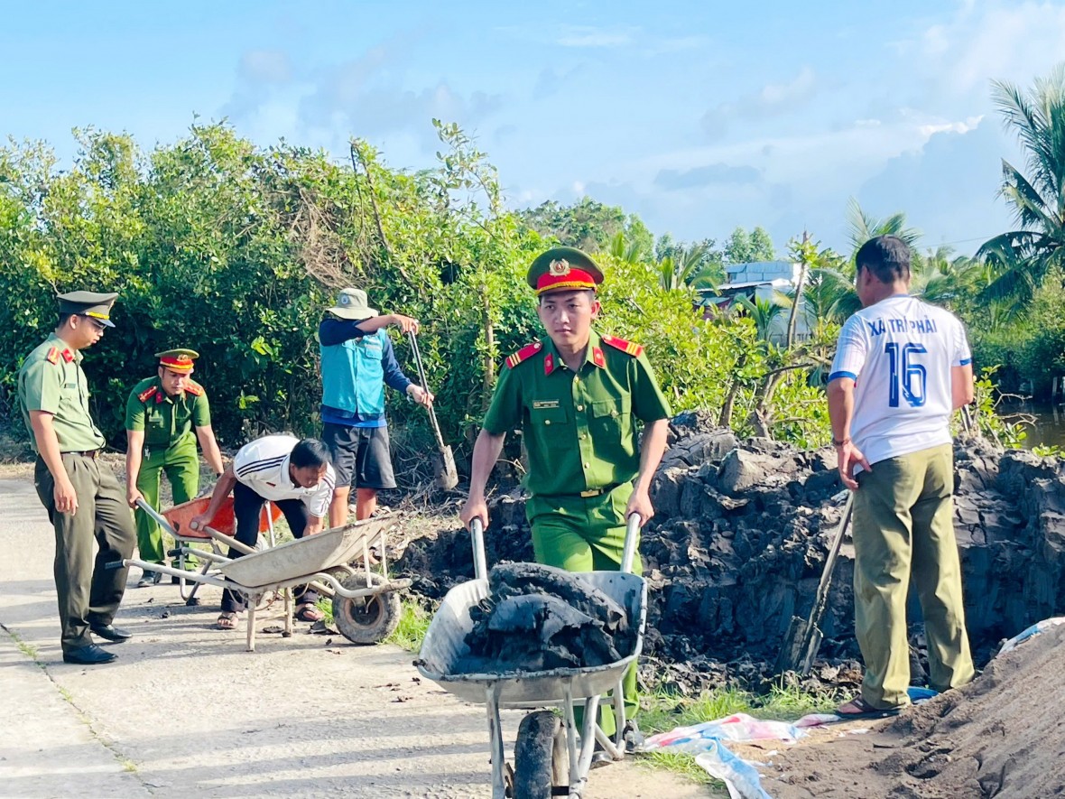 Công an tỉnh Cà Mau: “Lúc dân cần, lúc dân khó, có Công an” trở thành hành động thiết thực