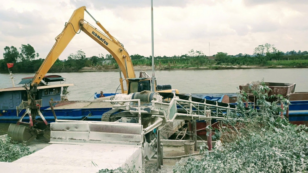 Hưng Yên: Ngang nhiên xẻ đê suốt 6 năm qua, không chấp hành khắc phục vi phạm