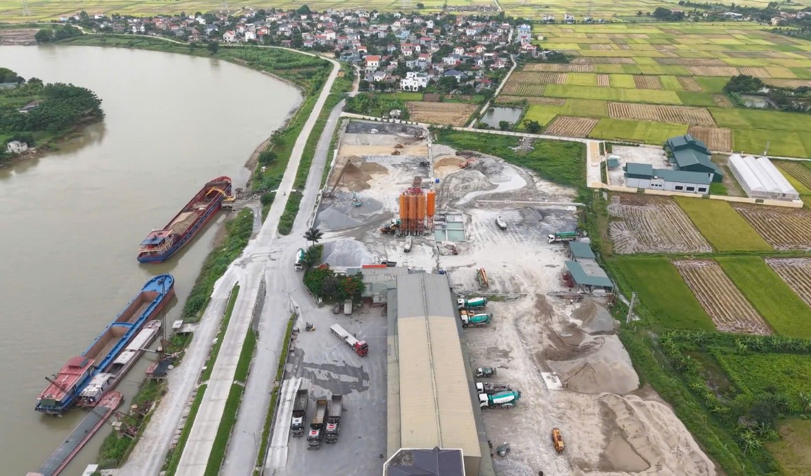 Hưng Yên: Ngang nhiên xẻ đê suốt 6 năm qua, không chấp hành khắc phục vi phạm