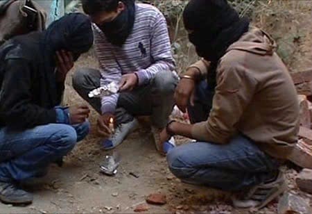 Chung tay đẩy lùi 