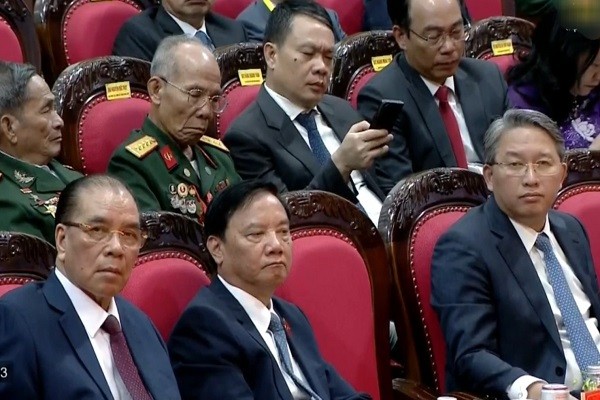 Ông Nguyễn Hữu Nghĩa tiếp tục giữ chức Bí thư Tỉnh ủy Hưng Yên Ông Nguyễn Hữu Nghĩa tiếp tục giữ chức Bí thư Tỉnh ủy Hưng Yên