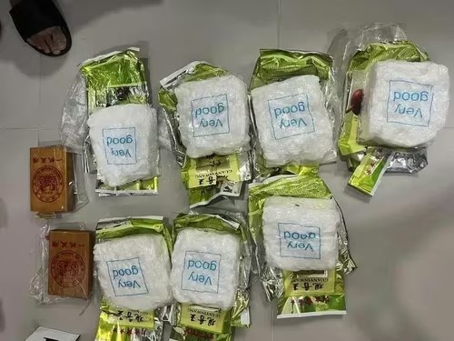 Đề nghị truy tố 23 bị can trong vụ đổ 5kg ketamine, 8 bánh heroin xuống bồn cầu hòng 