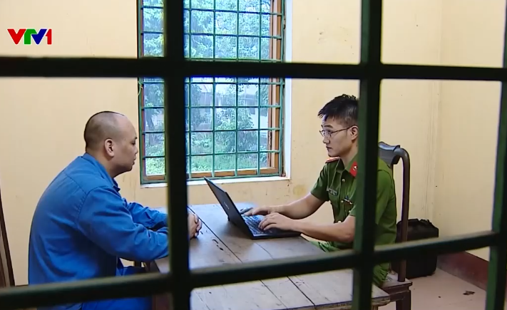 Cơ quan chức năng làm việc với Đường Trung Tình