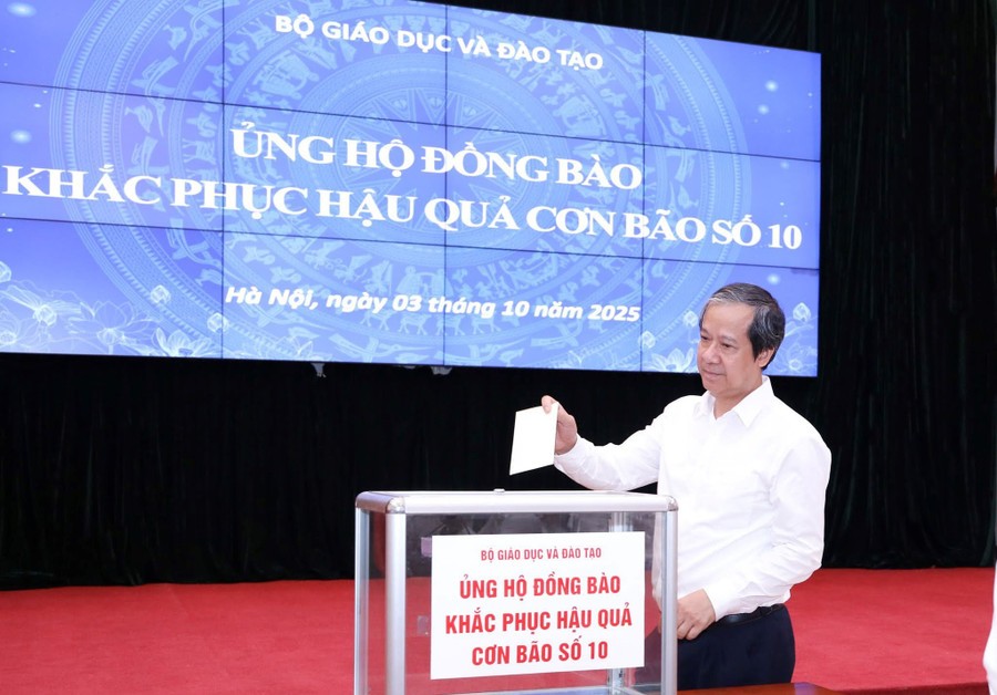 Ngành Giáo dục ủng hộ hơn 3,6 tỷ đồng khắc phục hậu quả bão số 10