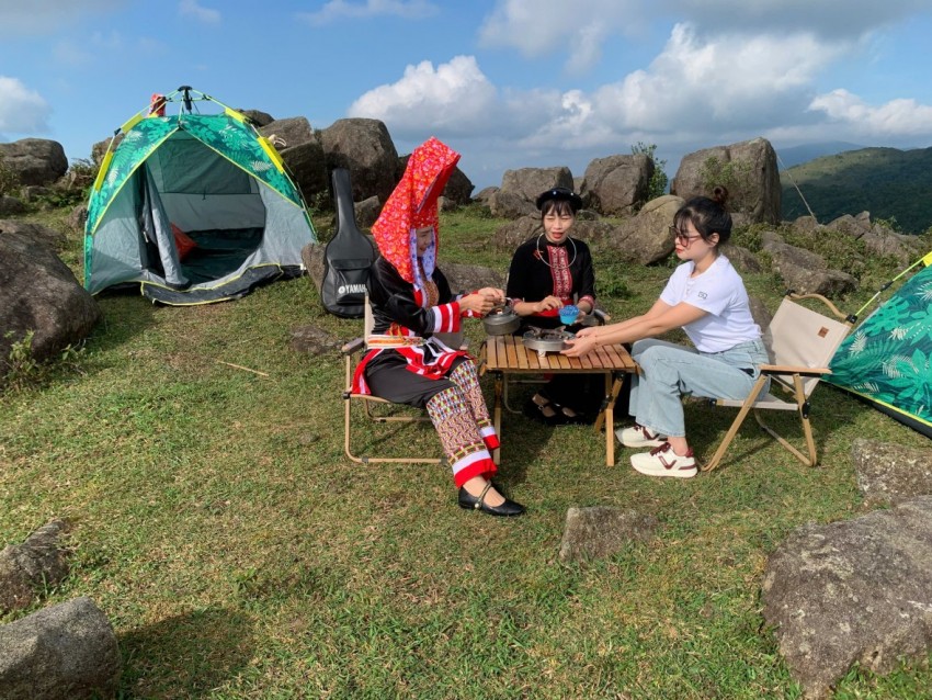 “Đêm trăng Cao Ly” : Khai mạc Tuần Du lịch Thu - Đông 2025 tại xã miền biên viễn Quảng Ninh